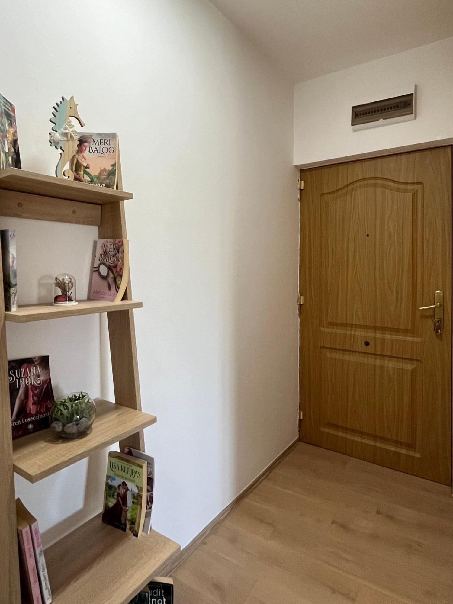 Apartment Vera With Free Garage Novi Sad Exteriör bild